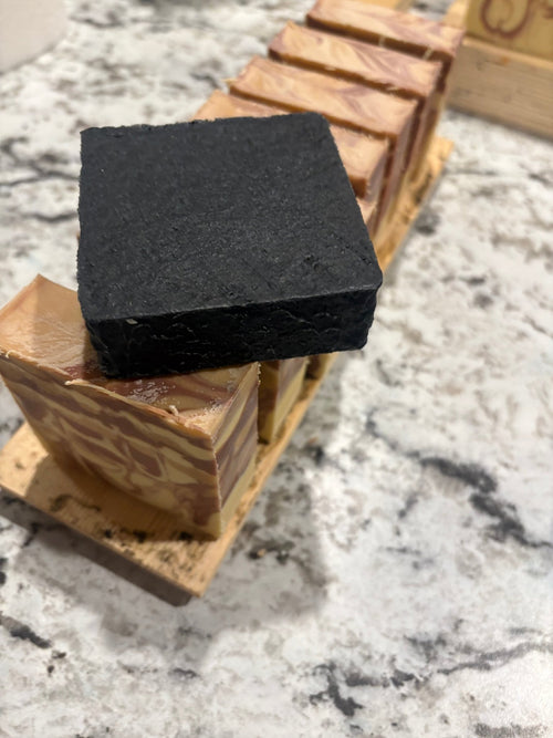 Charcoal bentonite clay peppermint detox bar - Pleasanthill Products